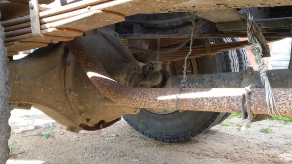 รถมิตซู 6 ล้อดั้ม 130 แรงม้า. ปี 45.   สนใจติดต่อ  081 - 6079515