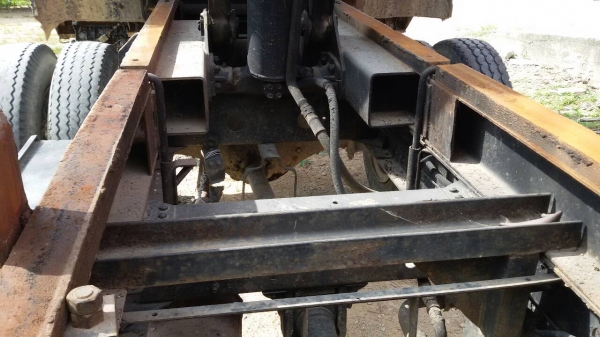 รถมิตซู 6 ล้อดั้ม 130 แรงม้า. ปี 45.   สนใจติดต่อ  081 - 6079515