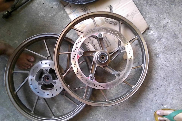 ขายล้อแม็ค  เรดเดอร์150