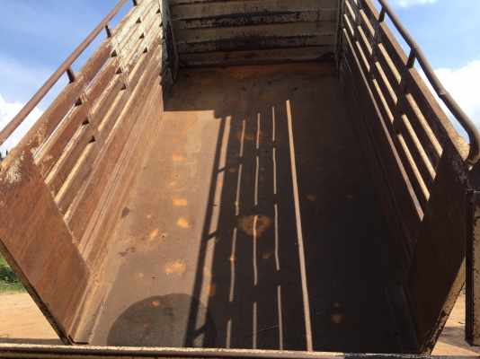 รถฮีโน่ 6 ล้อดั้ม FC9J 175 แรงม้า. ปี 54.  ( รถวิ่ง 5x,xxx กม. )    สนใจติดต่อ  081 - 6079515