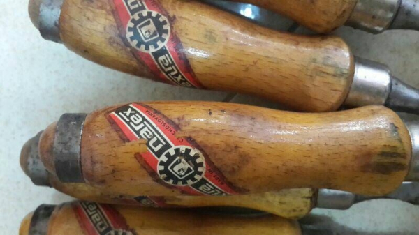 ขายสิ่วนาแร็กขนาด3/8",1/2"narex Made in Czechoslovakia.