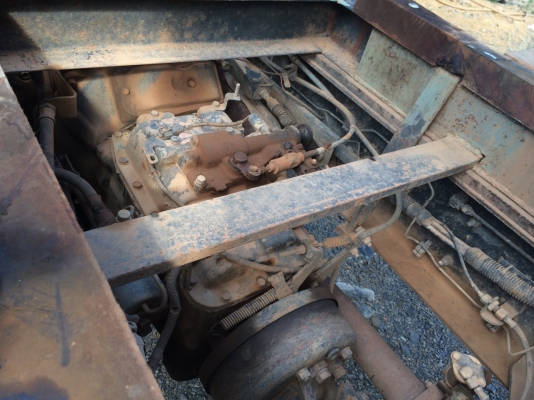 รถฮีโน่ 6 ล้อ FG8J  220 แรงม้า. ปี 49  ( รถวิ่ง 2xx,xxx กม. )    สนใจติดต่อ  081 - 6079515