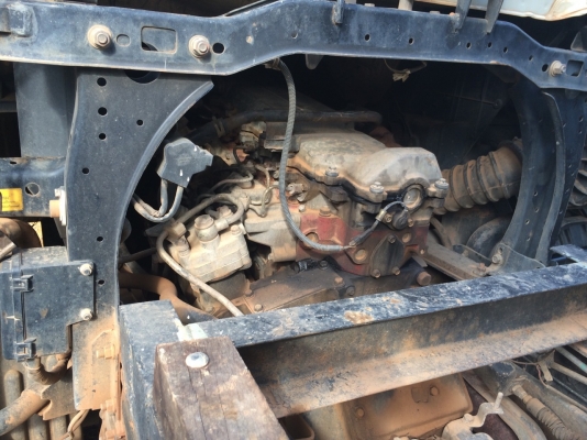 รถฮีโน่ 6 ล้อ FG8J  220 แรงม้า. ปี 49  ( รถวิ่ง 2xx,xxx กม. )    สนใจติดต่อ  081 - 6079515