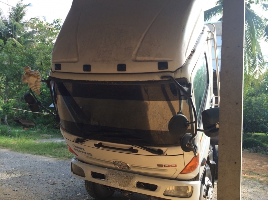 รถฮีโน่ 6 ล้อ FG8J  220 แรงม้า. ปี 49  ( รถวิ่ง 2xx,xxx กม. )    สนใจติดต่อ  081 - 6079515