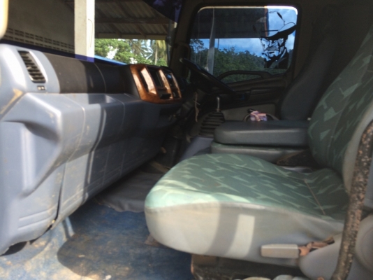 รถฮีโน่ 6 ล้อ FG8J  220 แรงม้า. ปี 49  ( รถวิ่ง 2xx,xxx กม. )    สนใจติดต่อ  081 - 6079515