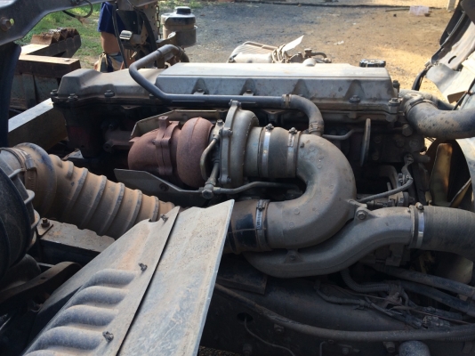 รถฮีโน่ 6 ล้อ FG8J  220 แรงม้า. ปี 49  ( รถวิ่ง 2xx,xxx กม. )    สนใจติดต่อ  081 - 6079515