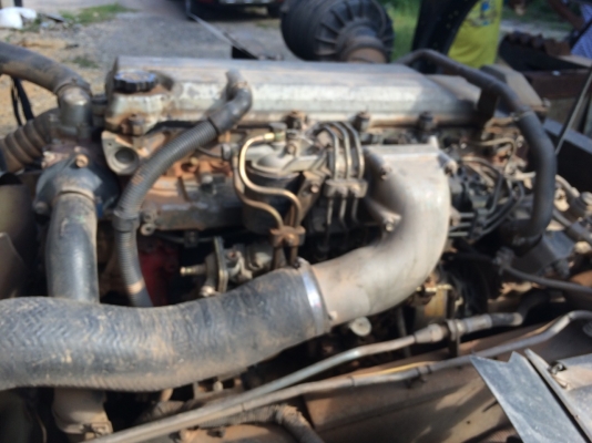 รถฮีโน่ 6 ล้อ FG8J  220 แรงม้า. ปี 49  ( รถวิ่ง 2xx,xxx กม. )    สนใจติดต่อ  081 - 6079515