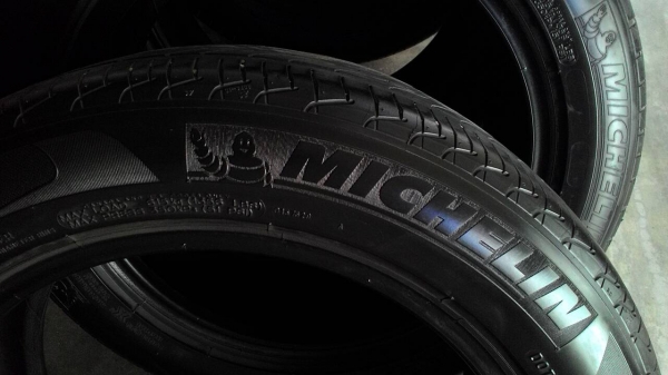 205/55R16 MICHELIN Primacy ชุด 4 เส้น tel.081-427-3941 ไอดีไลน์ autobot107 205/55R16 MICHELIN Primacy ชุด 4 เส้น tel.081-427-3941 ไอดีไลน์ autobot107