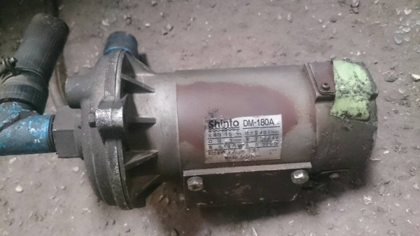 ปั๊มน้ำโม่ปูน DC 24 Volt ญีปุ่น 320 Watt ปั๊มน้ำโม่ปูน DC 24 Volt ญีปุ่น 320 Watt