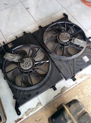 พัดลมวอลโว่ เก่าเเท้ญี่ปุ่นใข้ได้หลากหลาย เเปลงใส่รถชิ่งก้ได้ครับ