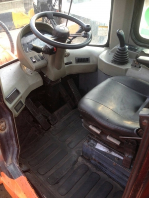 รถตักล้อยาง DOOSAN รุ่น MEGA 300V รถตักล้อยาง DOOSAN รุ่น MEGA 300V