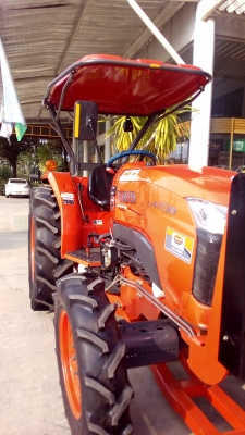 ขายด่วนรถไถคูโบต้า47แรง+ดันหน้า