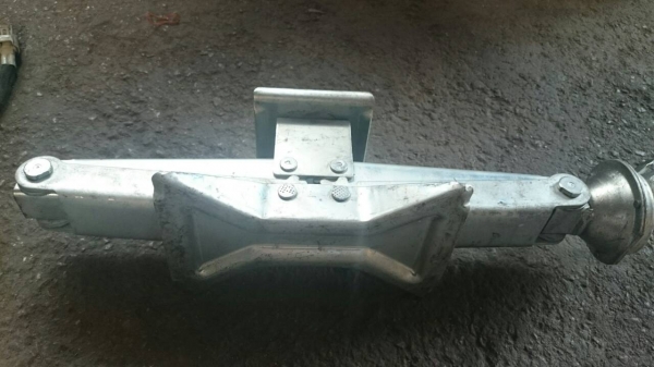 แม่แรงสะพานรุ่นมีตัวทดผ่อนน้ำหนัก Toyota สินค้าจากญี่ปุ่น