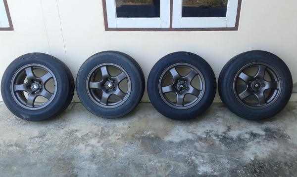 ล้อ skyline gtr32