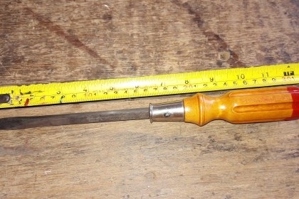 ขายไขควงปากแบนด้ามไม้ตราตีนFootprint Made in England.