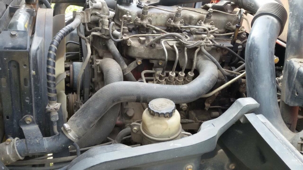 ขาย 6 ล้อฮีโน่ 120 แรง เครน 3.3 ตัน ปี 2546 สภาพเดิม จัดแนนท์ได้ครับ  สนใจติดต่อได้ 081-9420141  ,  081-5715326