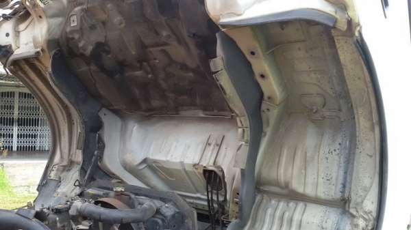 ขาย 6 ล้อฮีโน่ 120 แรง เครน 3.3 ตัน ปี 2546 สภาพเดิม จัดแนนท์ได้ครับ  สนใจติดต่อได้ 081-9420141  ,  081-5715326