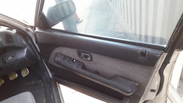 DAIHATSU APPLAUSE 1.6  ปี 95  ช่วงล่าง ดิสเบรกสี่ล้อ ตัวรถรุ่นนำเข้า