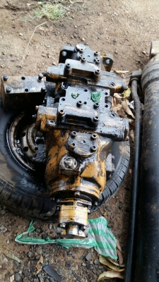 ขายครับปั้มไฮโดรลิค แมคโคร CAT 200 B รับประกันความแรงครับ