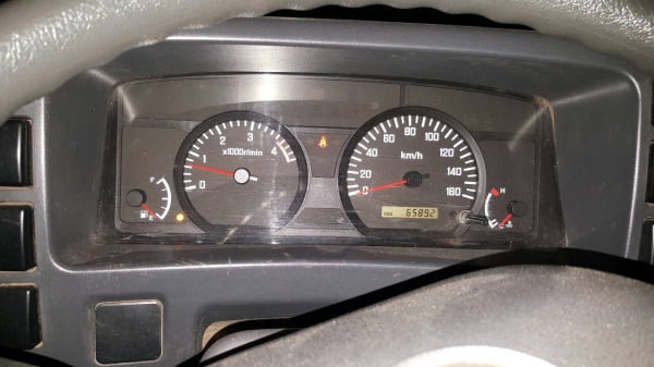 ขายรถบรรทุก 6 ล้อ ISUZU รุ่น NMR85H5FAH