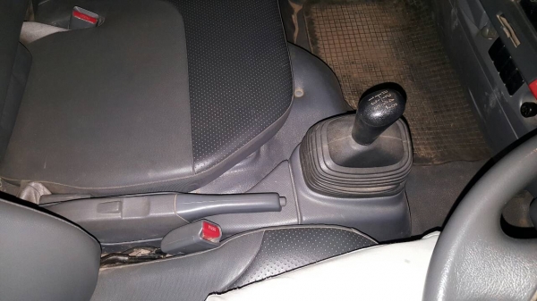 ขายรถบรรทุก 6 ล้อ ISUZU รุ่น NMR85H5FAH