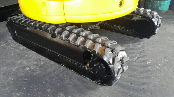 ขาย รถขุด MITSUBISHI รุ่น MM30SR หัวเก๋ง มือสองญี่ปุ่น แทร็กยางใหม่ สลักแน่น ทั้งคัน ทำสี CATERPILLAR เพื่อความสวยงาม เท่านั้น มือถือ/LINE ID : 0818753444 ขาย รถขุด MITSUBISHI รุ่น MM30SR หัวเก๋ง มือสองญี่ปุ่น แทร็กยางใหม่ สลักแน่น ทั้งคัน ทำสี CATERPILLAR เพื่อความสวยงาม เท่านั้น มือถือ/LINE ID : 0818753444