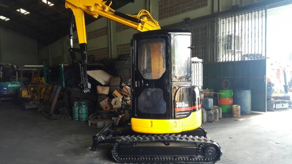 ขาย รถขุด MITSUBISHI รุ่น MM30SR หัวเก๋ง มือสองญี่ปุ่น แทร็กยางใหม่ สลักแน่น ทั้งคัน ทำสี CATERPILLAR เพื่อความสวยงาม เท่านั้น มือถือ/LINE ID : 0818753444