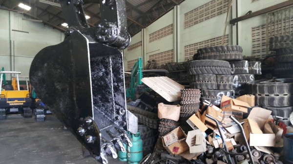 ขาย รถขุด MITSUBISHI รุ่น MM30SR หัวเก๋ง มือสองญี่ปุ่น แทร็กยางใหม่ สลักแน่น ทั้งคัน ทำสี CATERPILLAR เพื่อความสวยงาม เท่านั้น มือถือ/LINE ID : 0818753444 ขาย รถขุด MITSUBISHI รุ่น MM30SR หัวเก๋ง มือสองญี่ปุ่น แทร็กยางใหม่ สลักแน่น ทั้งคัน ทำสี CATERPILLAR เพื่อความสวยงาม เท่านั้น มือถือ/LINE ID : 0818753444