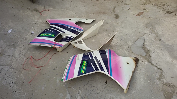 ชุดสีอกtzm