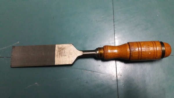 ขายสิ่วตราฉลามสมอขนาด1 1/2" Made in SWEDEN. ขายสิ่วตราฉลามสมอขนาด1 1/2" Made in SWEDEN.