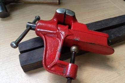 ขายปากกาจับชิ้นงานเยอรมัน สีแดงสดMade in GERMANY. ขายปากกาจับชิ้นงานเยอรมัน สีแดงสดMade in GERMANY.