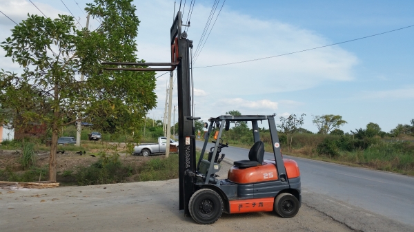 ขายด่วนรถยก TOYOTA 6FGยก2.5ตันทูฟรีงายาวๆเสาสูง3เมตรยางตันหน้าหลังรถนอกนำเข้ายังไม่เคยใช้งานในเมืองไทยเลย=รุ่นใหม่ขายถูกๆๆ ขายด่วนรถยก TOYOTA 6FGยก2.5ตันทูฟรีงายาวๆเสาสูง3เมตรยางตันหน้าหลังรถนอกนำเข้ายังไม่เคยใช้งานในเมืองไทยเลย=รุ่นใหม่ขายถูกๆๆ