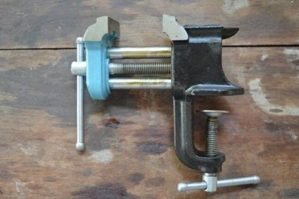 ขายปากกาจับชิ้นงานเก่าเก็บรัสเซีย Made in Russia. ขายปากกาจับชิ้นงานเก่าเก็บรัสเซีย Made in Russia.