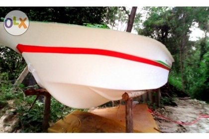 เรือไฟเบอร์ 13 ฟุ๊ต มีห้องปลาเป็น ขายถูกๆ