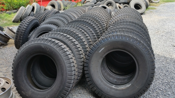 ยาง 1000/20 ผ้าใบอัดดอก อัดร้อน BOSS