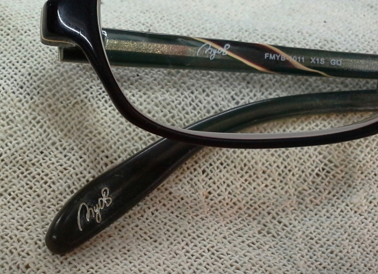 แว่นสายตายาวอเมริกันที่ไม่เหมือนใคร My made in USA