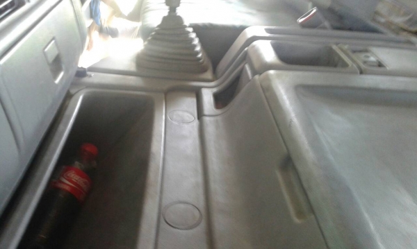 รถฮีโน่ 12 ล้อ ท้ายลาด ( เปอร์เฟีย. )  320 แรงม้า. ปี 53    สนใจติดต่อ  081 - 6079515