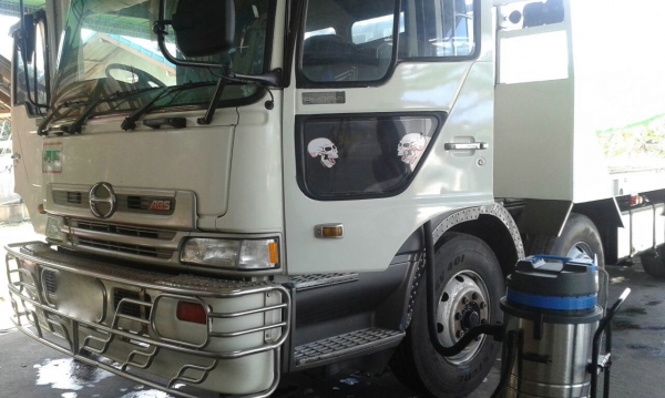 รถฮีโน่ 12 ล้อ ท้ายลาด ( เปอร์เฟีย. )  320 แรงม้า. ปี 53    สนใจติดต่อ  081 - 6079515