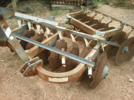 ขายผาน พรวน  2พวงติด 16 ใบ ของ CMT ขายถูกๆ ได้เท่าไร ว่ามาเลยครับ ขายได้ขายครับ