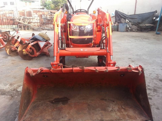 ขายชุดปุ้งกี๋ตักคูโบต้า ผลิต U.S.A  ใส่ L4708 L4508 DI L4508