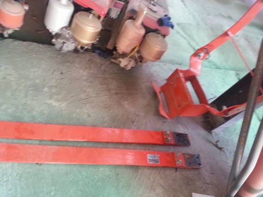 ขายชุดปุ้งกี๋ตักคูโบต้า ผลิต U.S.A  ใส่ L4708 L4508 DI L4508