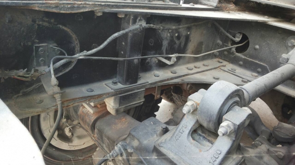 รถอีซูซุ 10 ล้อ หัวลาก FM3M 240 แรงม้า. ปี 39.  ( มีขาย 3 คัน. )   สนใจติดต่อ  081 - 6079515