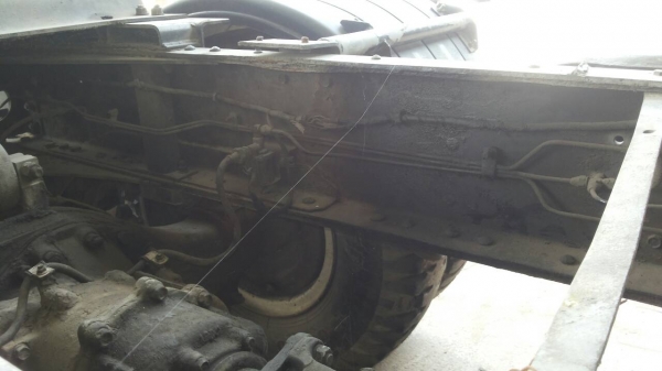 รถอีซูซุ 10 ล้อ หัวลาก FM3M 240 แรงม้า. ปี 39.  ( มีขาย 3 คัน. )   สนใจติดต่อ  081 - 6079515