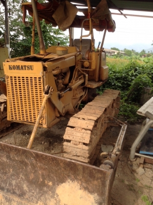 ขาย แทรคเตอร komatsu d20 ราคา 120000 หรือแลกรถอะไรได้หมดคับ ขาย แทรคเตอร komatsu d20 ราคา 120000 หรือแลกรถอะไรได้หมดคับ