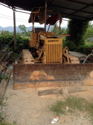 ขาย แทรคเตอร komatsu d20 ราคา 120000 หรือแลกรถอะไรได้หมดคับ ขาย แทรคเตอร komatsu d20 ราคา 120000 หรือแลกรถอะไรได้หมดคับ