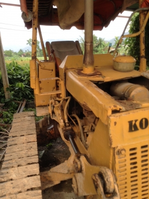 ขาย แทรคเตอร komatsu d20 ราคา 120000 หรือแลกรถอะไรได้หมดคับ ขาย แทรคเตอร komatsu d20 ราคา 120000 หรือแลกรถอะไรได้หมดคับ