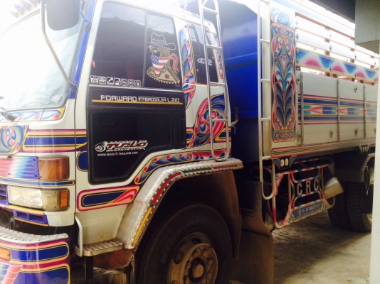 ขายสิบล้อพร้อมพ่วง