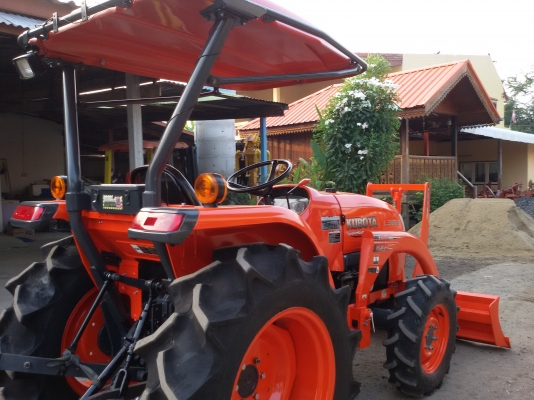 ปัญญาแทรคเตอร์..จัดมาให้ครับ ด่วน!!!คูโบต้า L3608 พร้อมใบมีดคานบน พร้อมผาน6 ตราช้าง ยางหลังใหม่ จัดส่ง อ.โพทะเล จ.พิจิตร