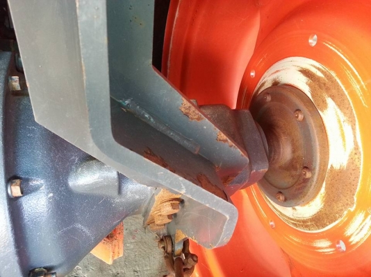 นางฟ้าออกจากไร่มัน....คูโบต้า L4508 DI ผลิต JAPAN ใบมีดดันหน้าตราช้าง