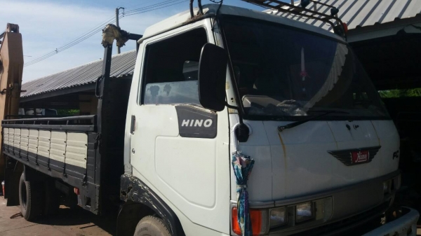 หกล้อ ฮีโน่ FC120ซุปเสีย เครืองดี แคชชีสวยมากๆ ยาว 5.50ม สภาพดีสวยพร้อมใช้ ทะเบียนพร้อมโอน ราคา 328,000บ ราคาเบาๆ